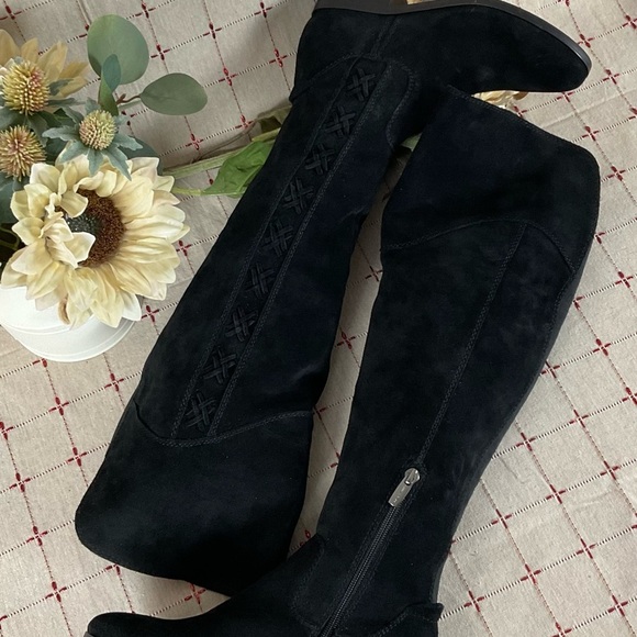 Vince Camuto Kreesell Over the Knee Black Suede Riding Boots Size 6 NWOB - Picture 7 of 10